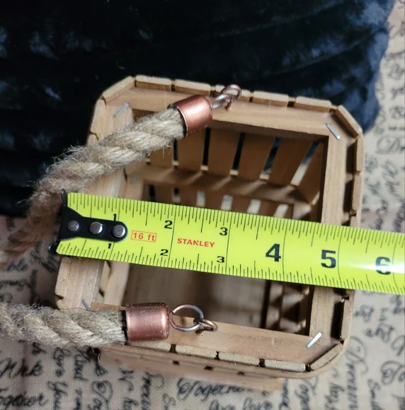 Bamboo lantern with rope handle square shape tapers-tan - Picture 9 of 11